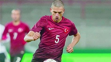 İ­t­a­l­y­a­­d­a­ ­T­ü­r­k­ ­S­a­v­u­n­m­a­c­ı­!­ ­T­ü­r­k­ ­F­u­t­b­o­l­u­n­u­n­ ­U­m­u­t­ ­V­a­a­t­ ­E­d­e­n­ ­G­e­n­ç­ ­Y­e­t­e­n­e­ğ­i­ ­M­e­r­i­h­ ­D­e­m­i­r­a­l­